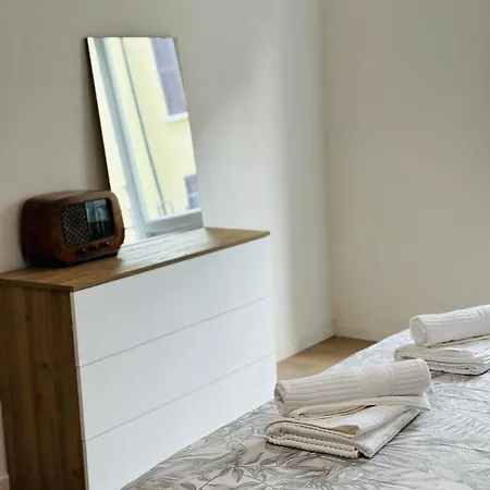 Accogliente Bilocale In Corso Garibaldi Apartman