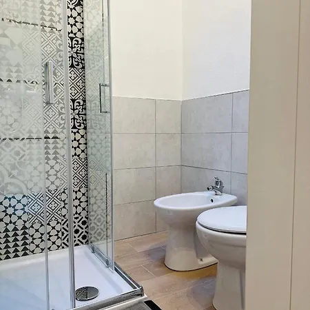 Accogliente Bilocale In Corso Garibaldi Apartman